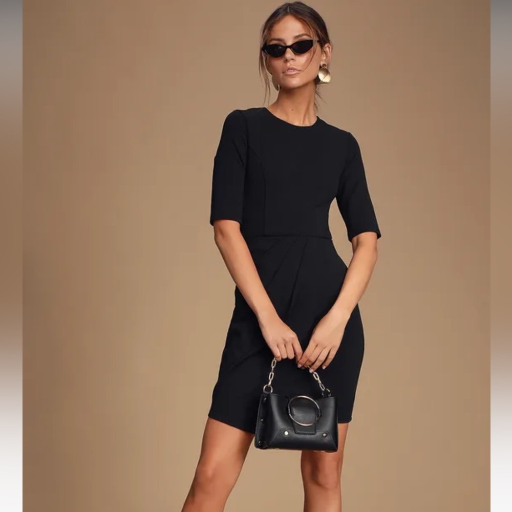 Lulu’s Black Dress